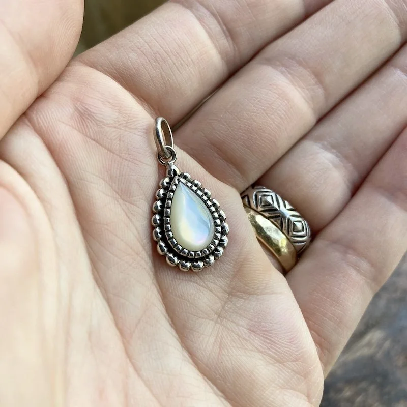 ornate sterling silver and mother of pearl pendant 3.jpeg