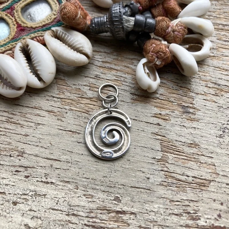 simple sterling silver spiral pendant 2.jpeg