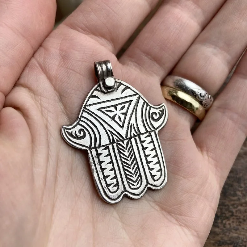 vintage solid silver hamsa hand pendant 3.jpeg