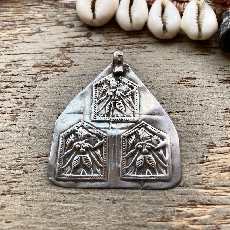 Beautiful Vintage Indian Sterling Silver Amulet Pendant