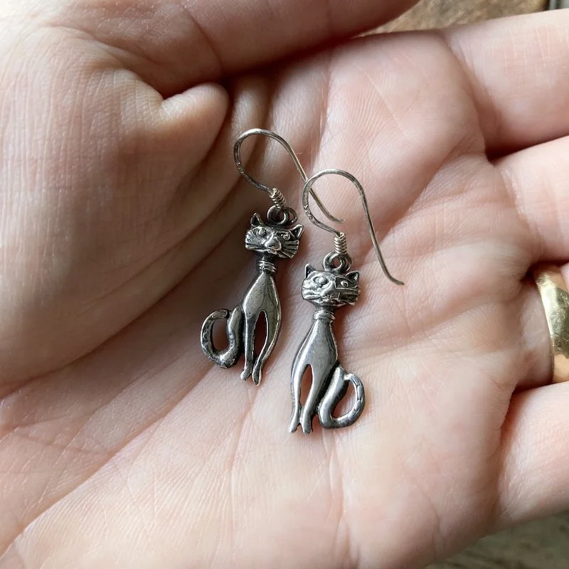 vintage sterling silver cat earrings 4.jpeg