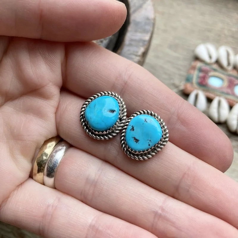 vintage navajo sterling silver turquoise earrings 3.jpeg