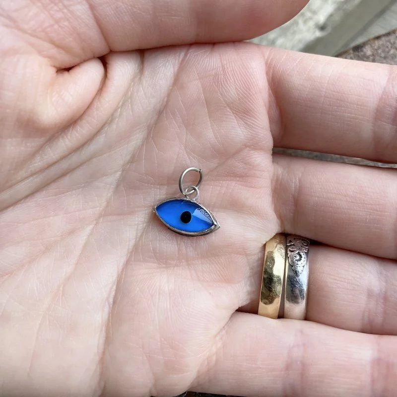 vintage sterling silver eye pendant 2.jpeg