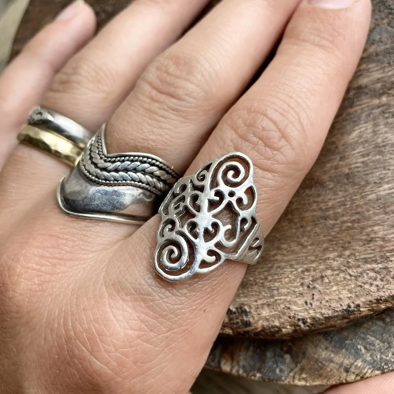 Pretty Vintage Sterling Silver Openwork Ring