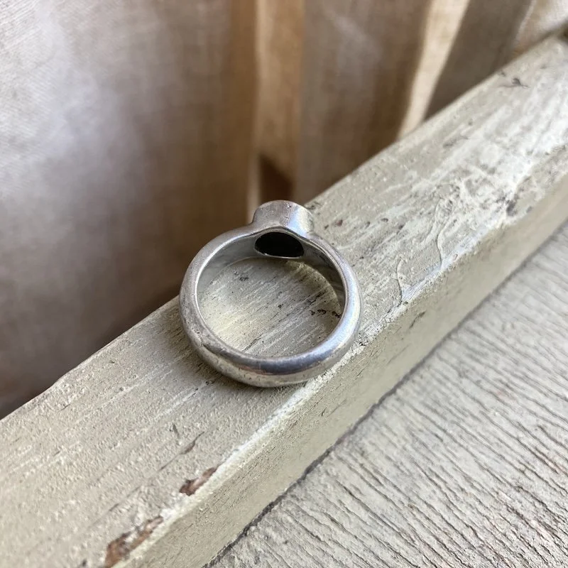 vintage chunky solid silve rring with blue stone  3.jpeg
