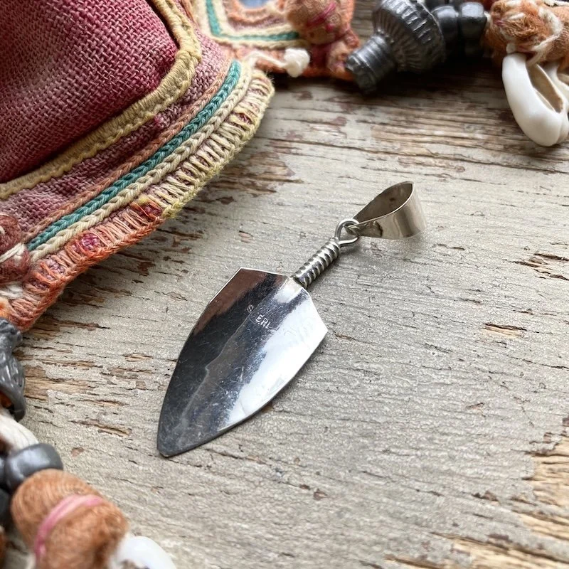 Southwestern sterling silver feather pendant 3.jpeg