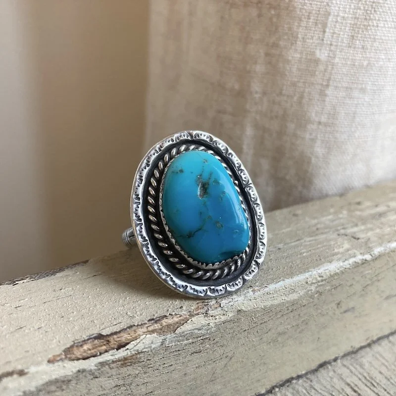 Beautiful Old Navajo Sterling Silver and Turquoise Ring
