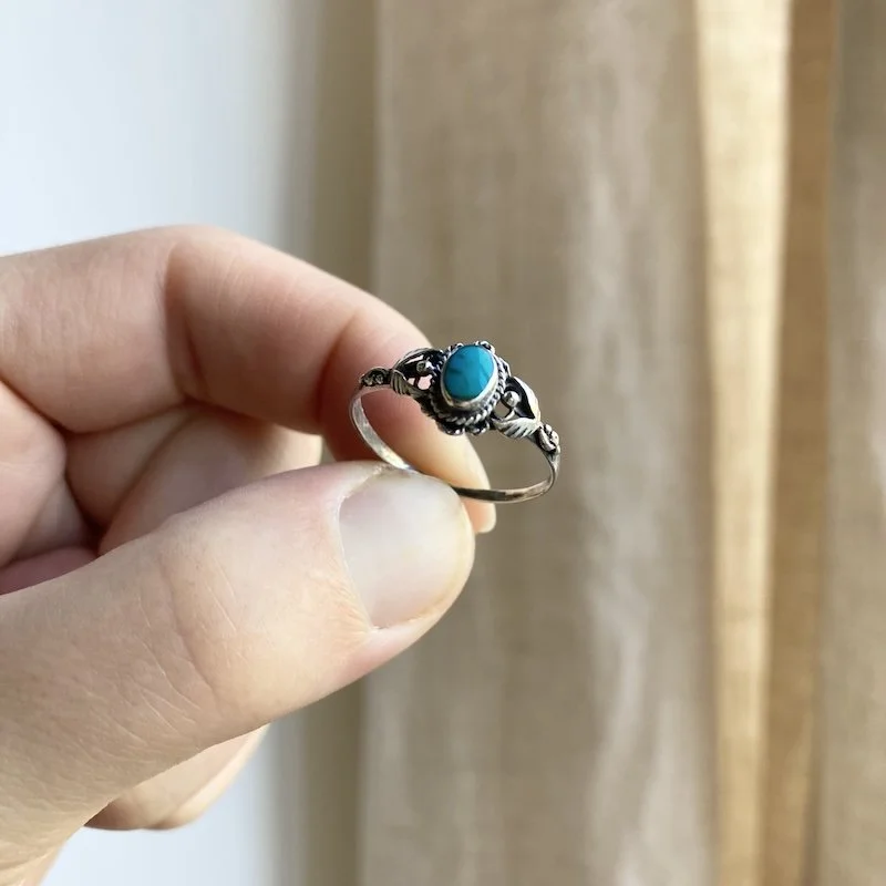 vintage sterling silver turquoise ring 2.jpeg
