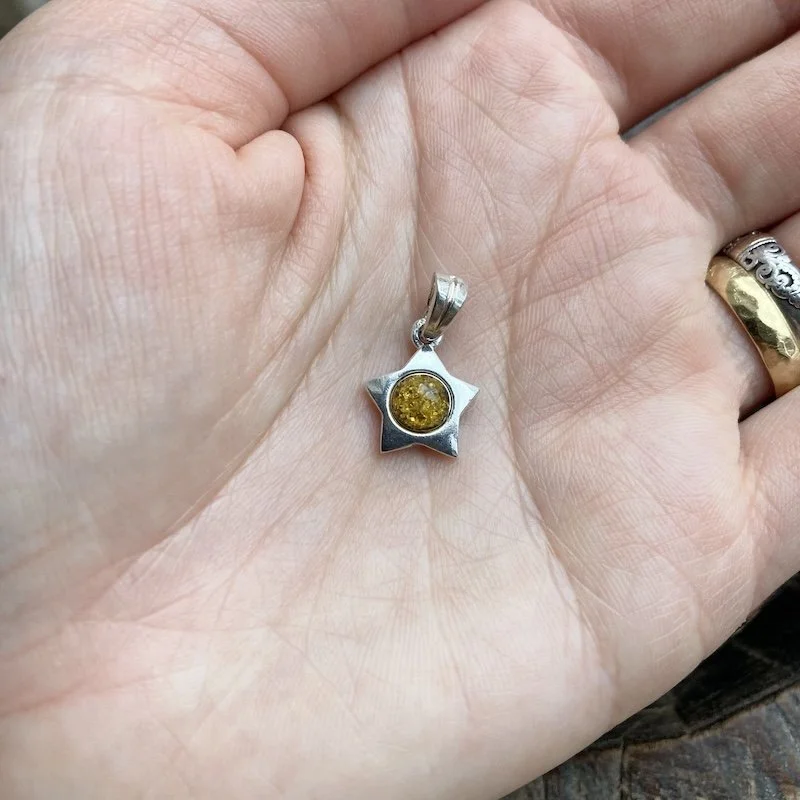 sterling silver and amber star pendant 4.jpeg