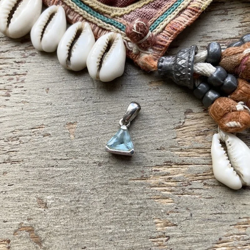 sterling silver topaz pendant.jpeg