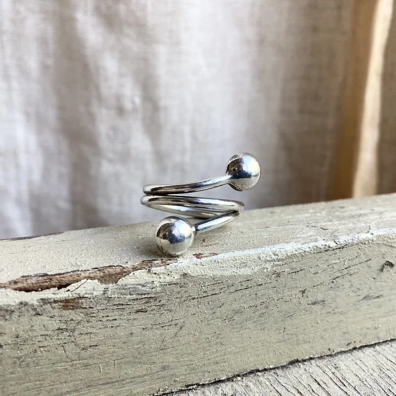 vintage sterling silver wraparound ring 1.jpeg