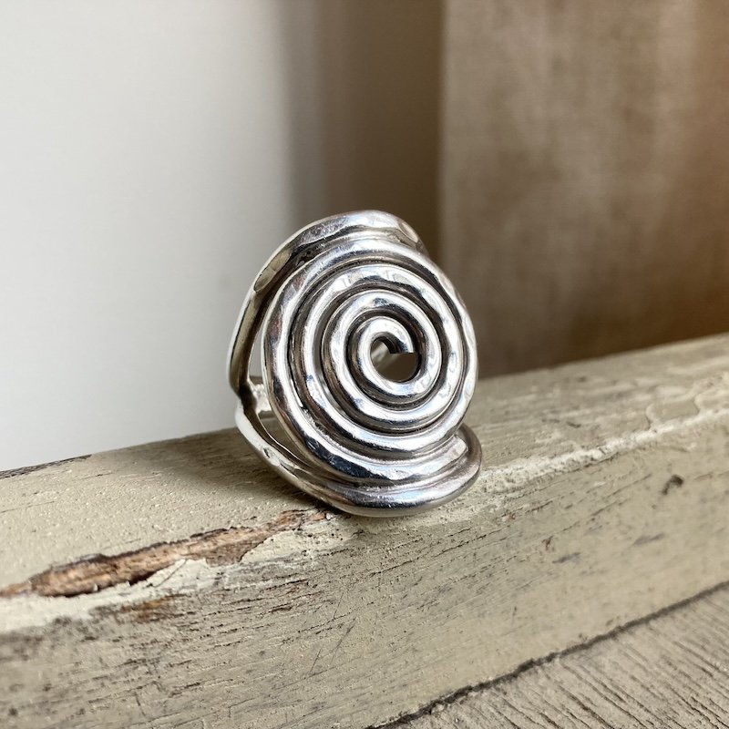 Fab Vintage Large Sterling Silver Spiral Ring