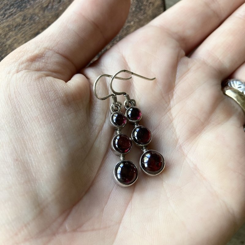 vintage sterling silver triple garnet earrings 4.jpeg