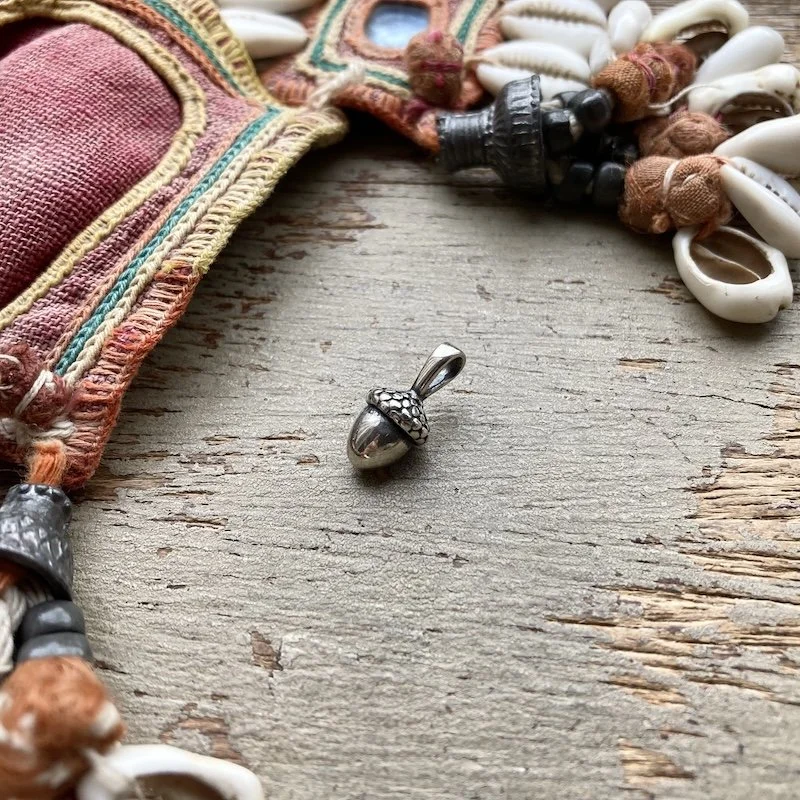 sterling silver acorn pendant 1.jpeg