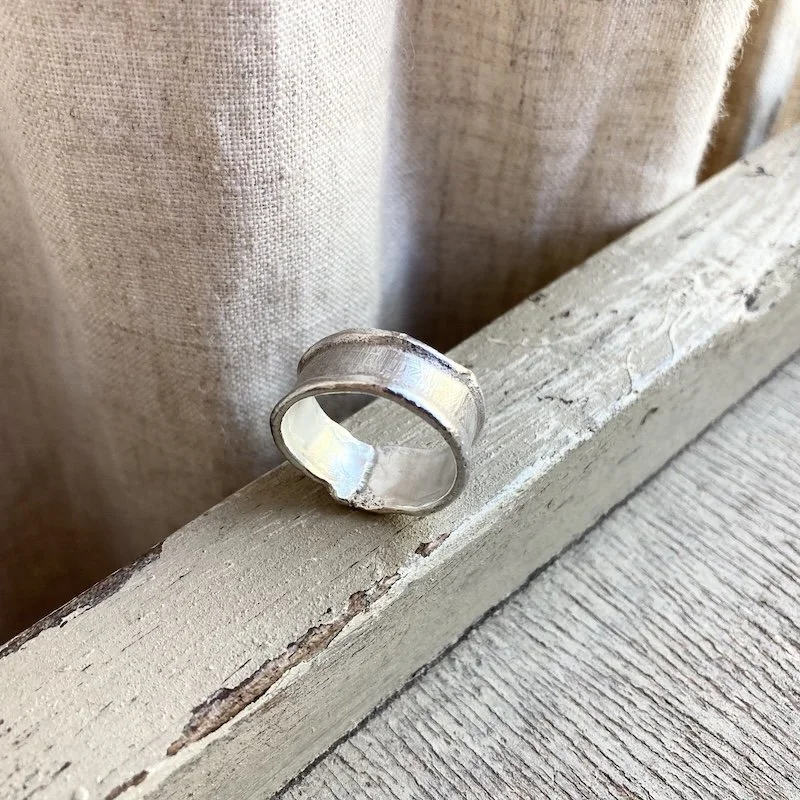 vintage textured sterling silver ring 2.jpeg