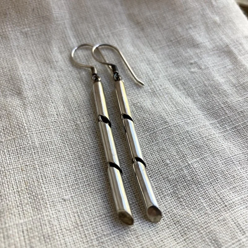 simple sterling silver dangly earrings 1.jpeg