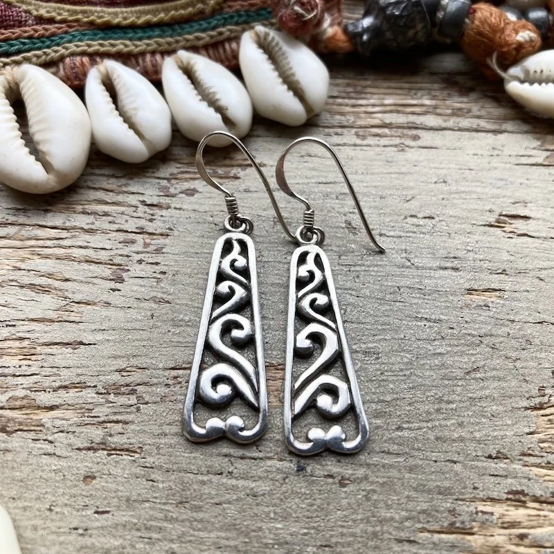 Beautiful Vintage Openwork Sterling Silver Dangly Earrings