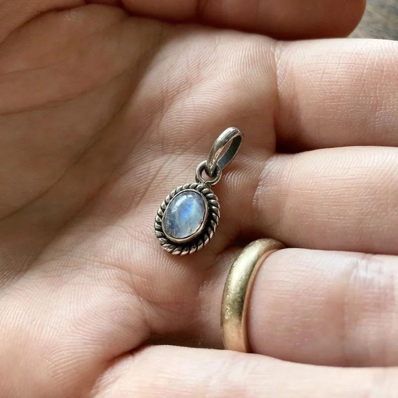 cute little sterling silver rainbow moonstone pendant 4.jpeg