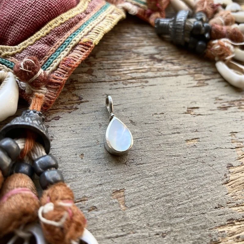 simple sterling silver mother of pearl pendant 2.jpeg