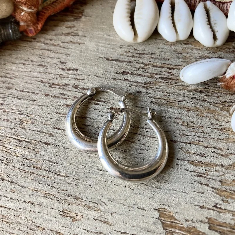 small simple sterling silver hoops 3.jpeg
