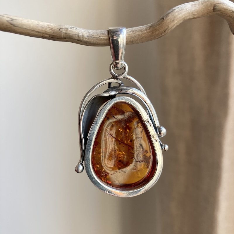 Beautiful Vintage Ornate Sterling Silver Amber Pendant