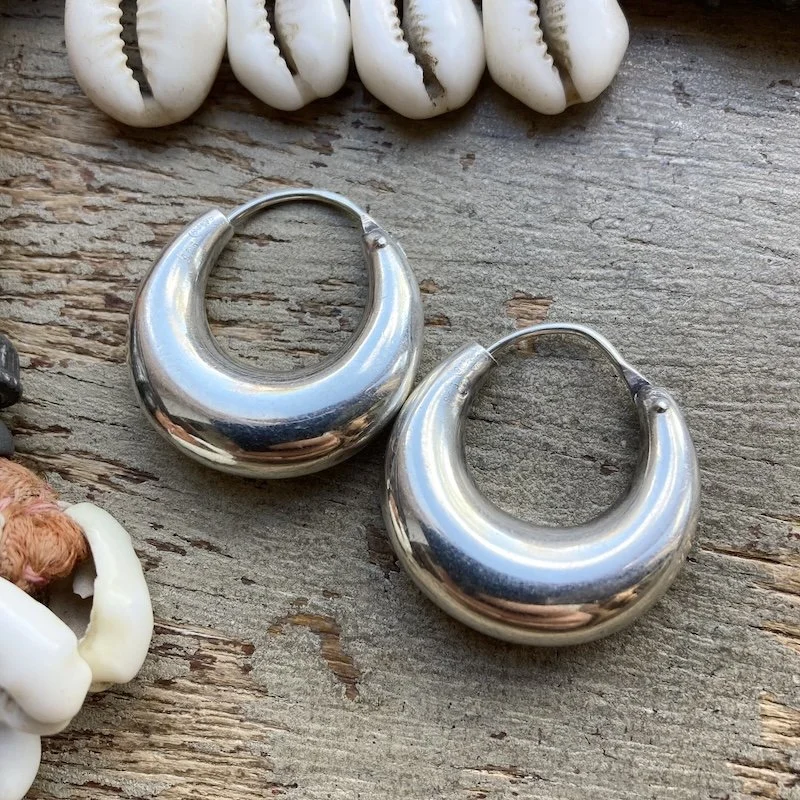vintage sterling silver chunky hoops 2.jpeg