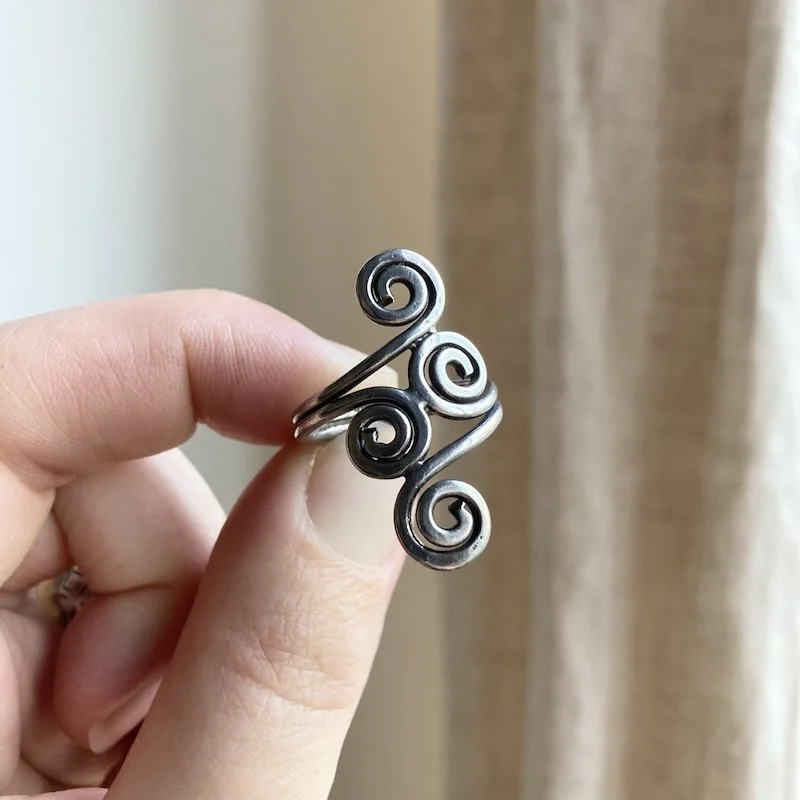 vintage sterling silver swirly spiral ring 1.jpeg