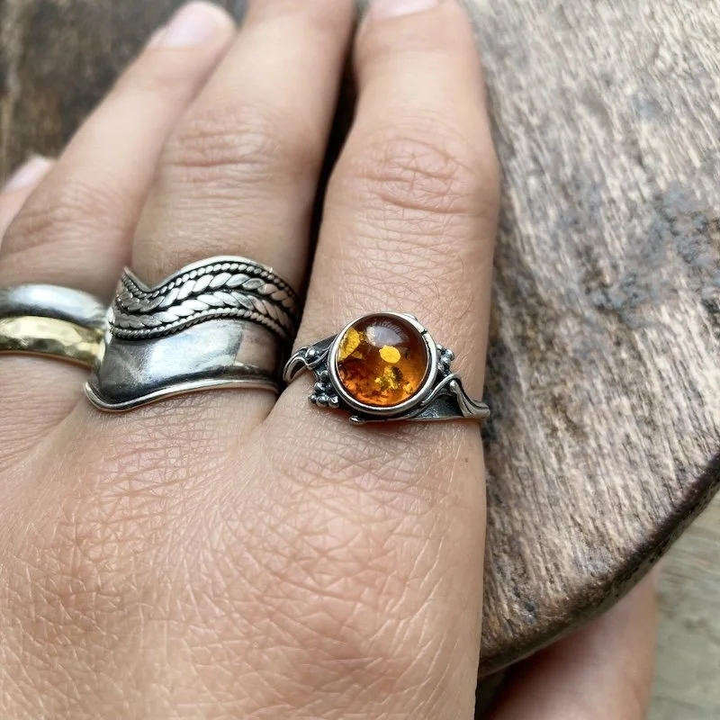 Beautiful Vintage Ornate Sterling Silver Amber Ring