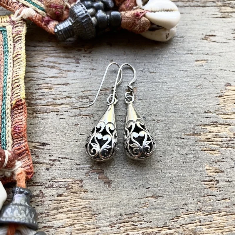 vintage openwork sterling silver droplet earrings 3.jpeg