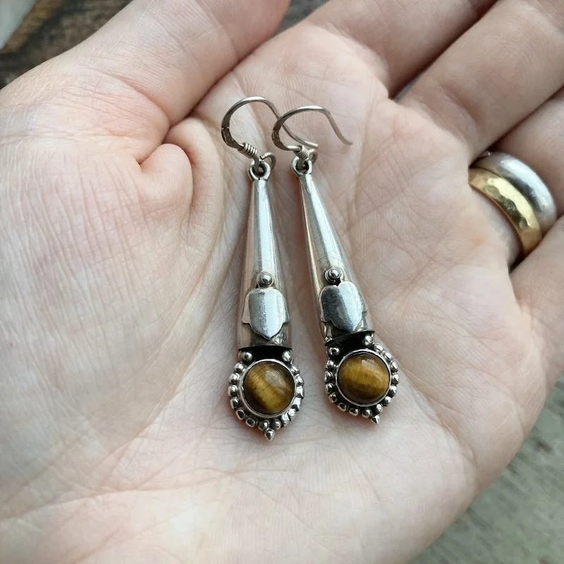 vintage sterling silver tiger's eye earrings 1.jpeg