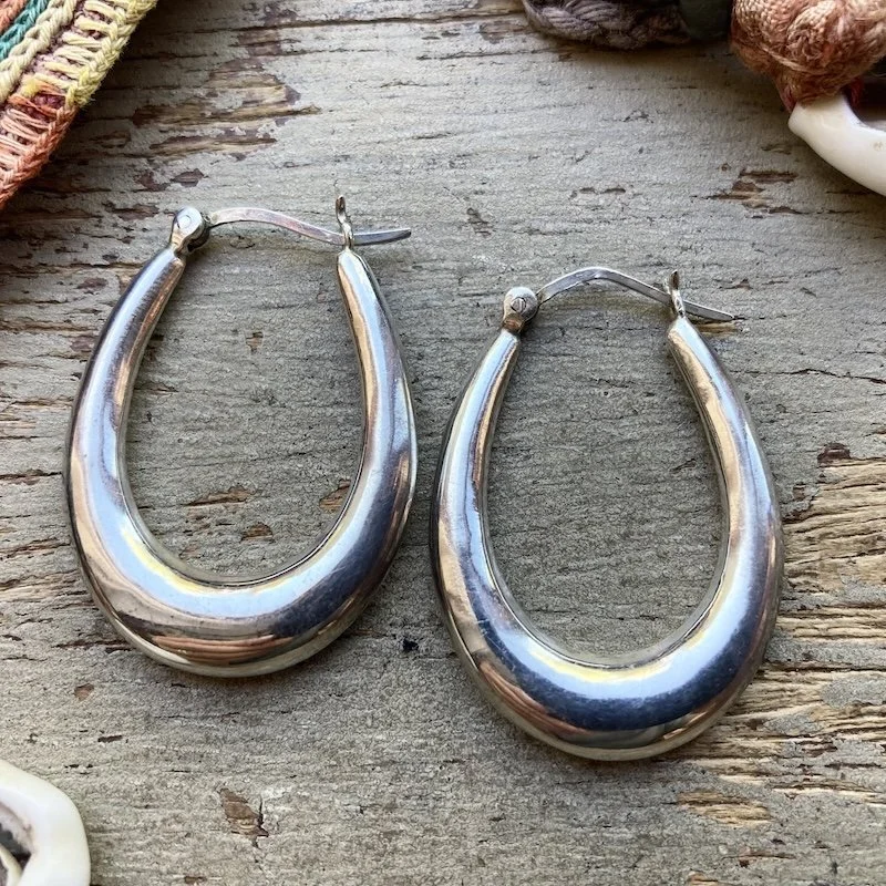 sterling silver simple oval hoops 1.jpeg