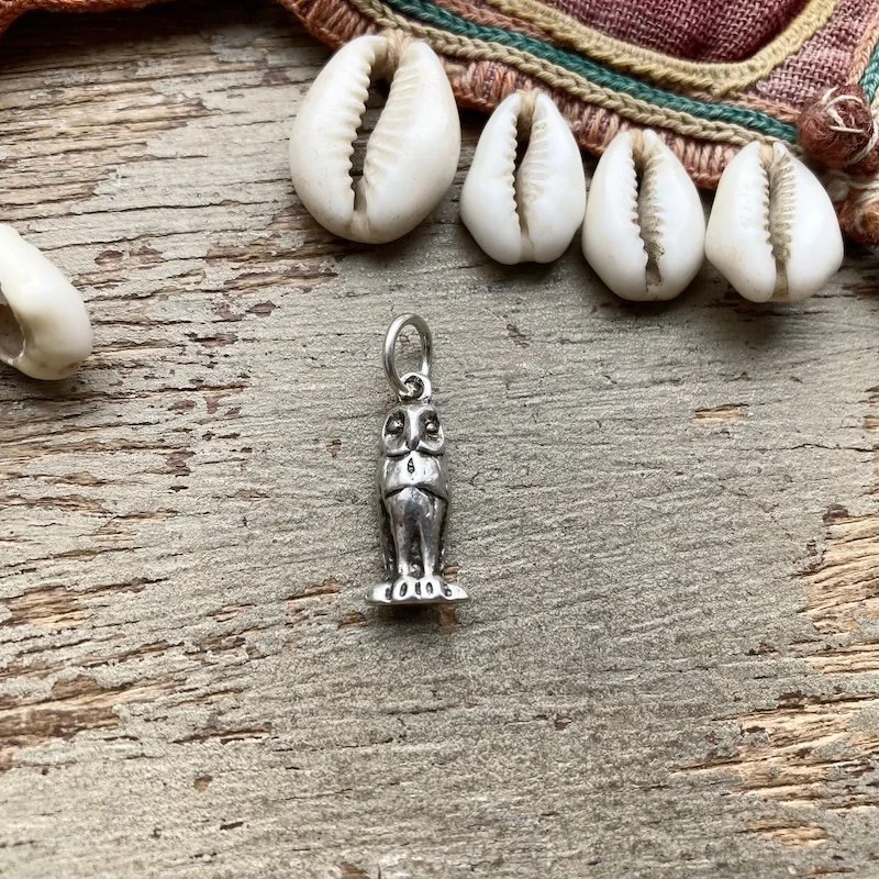 vintage sterling silver owl pendant 1.jpeg