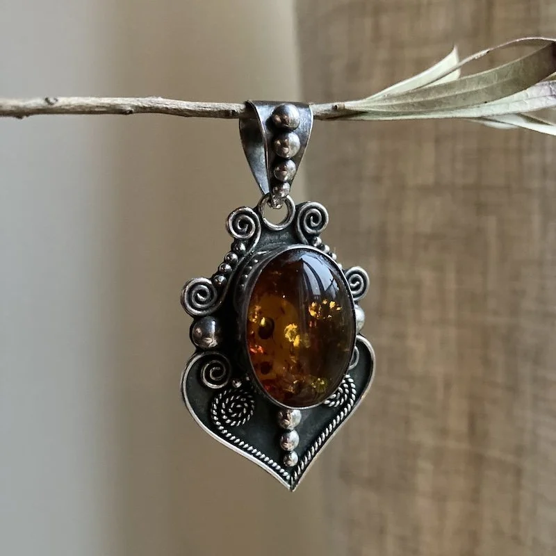Suarti sterling silver and amber pendant 6.jpeg
