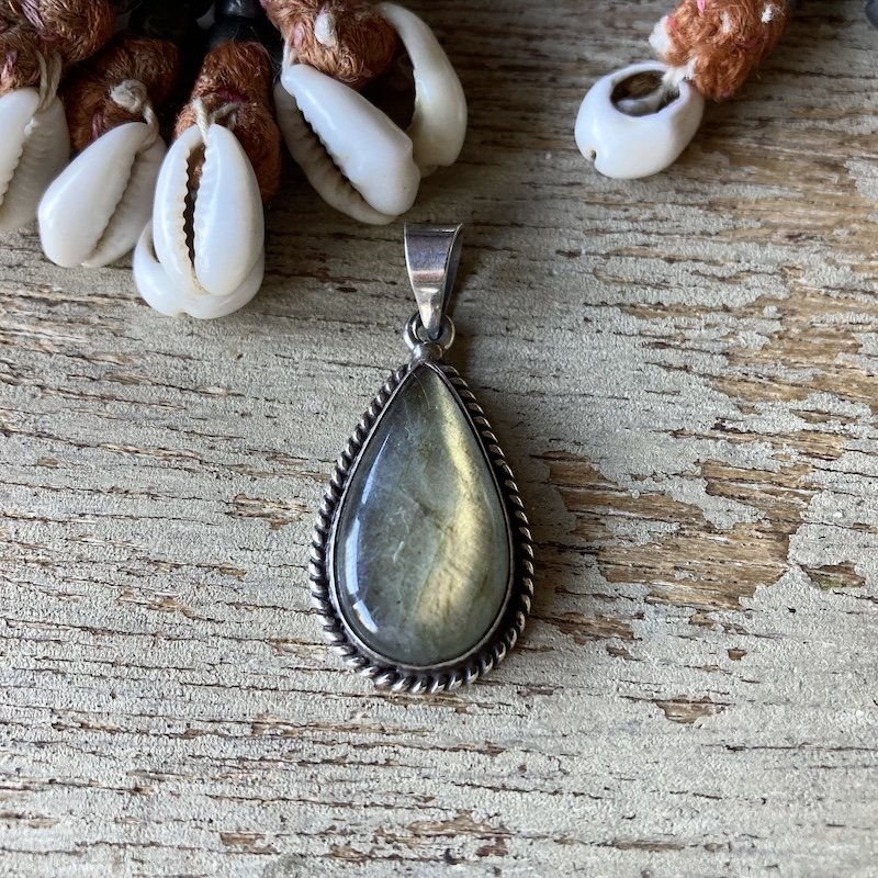 sterling silver labradorite teardrop pendant 2.jpeg