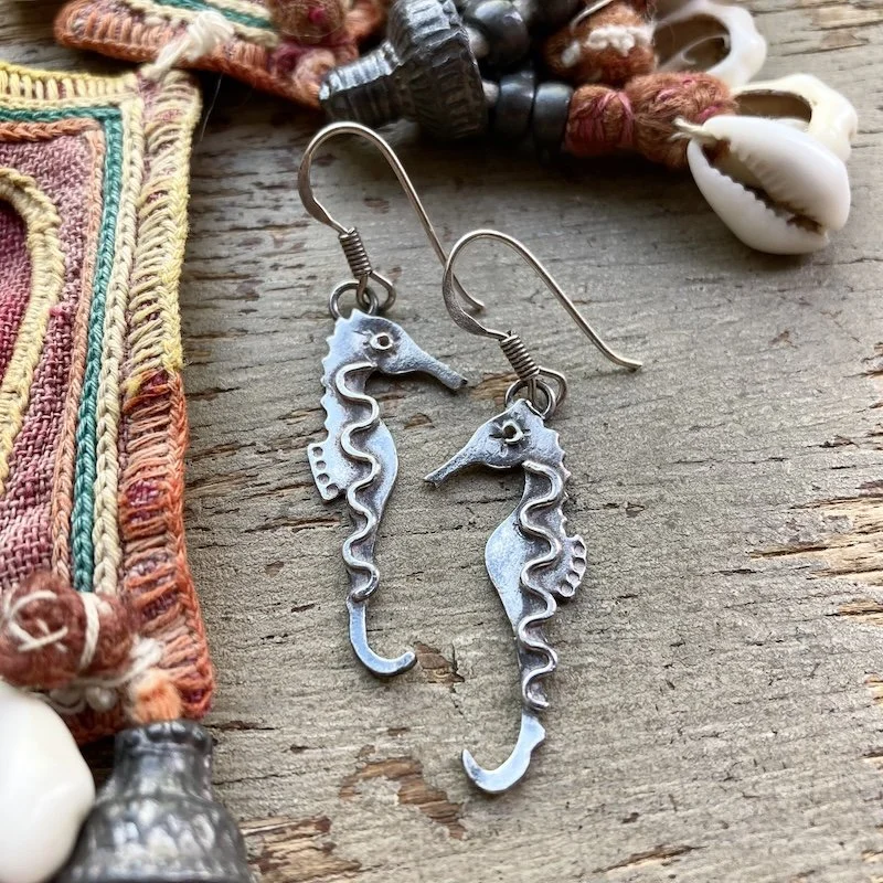 handmade sterling silver seahorse earrings 1.jpeg