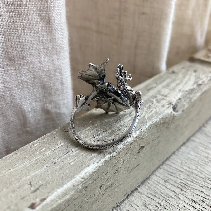 vintage sterling silver dragon ring 2.jpeg
