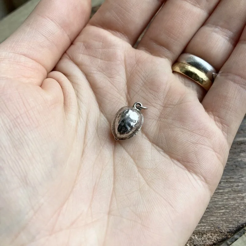 vintage sterling silver walnut pendant 3.jpeg