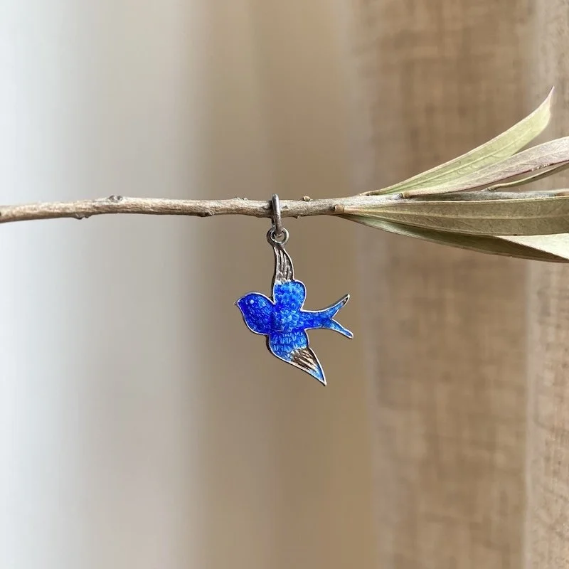 vintage sterrling silver and enamel bird pendant 4.jpeg