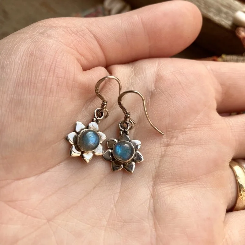 sterling silver labradorite flower earrings 4.jpeg