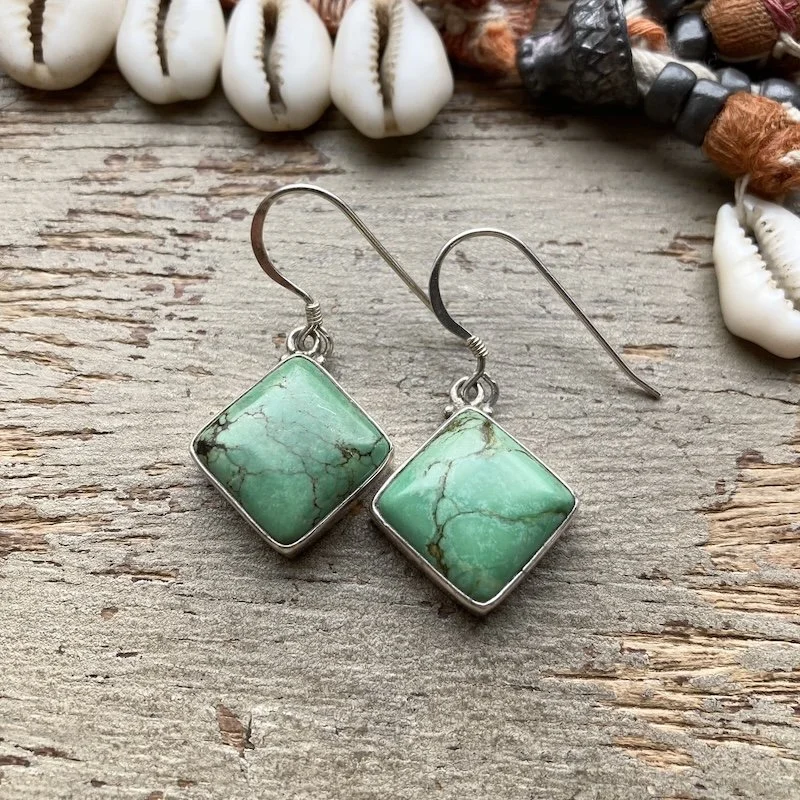 vintage simple sterling silver and turquoise earrings 1.jpeg