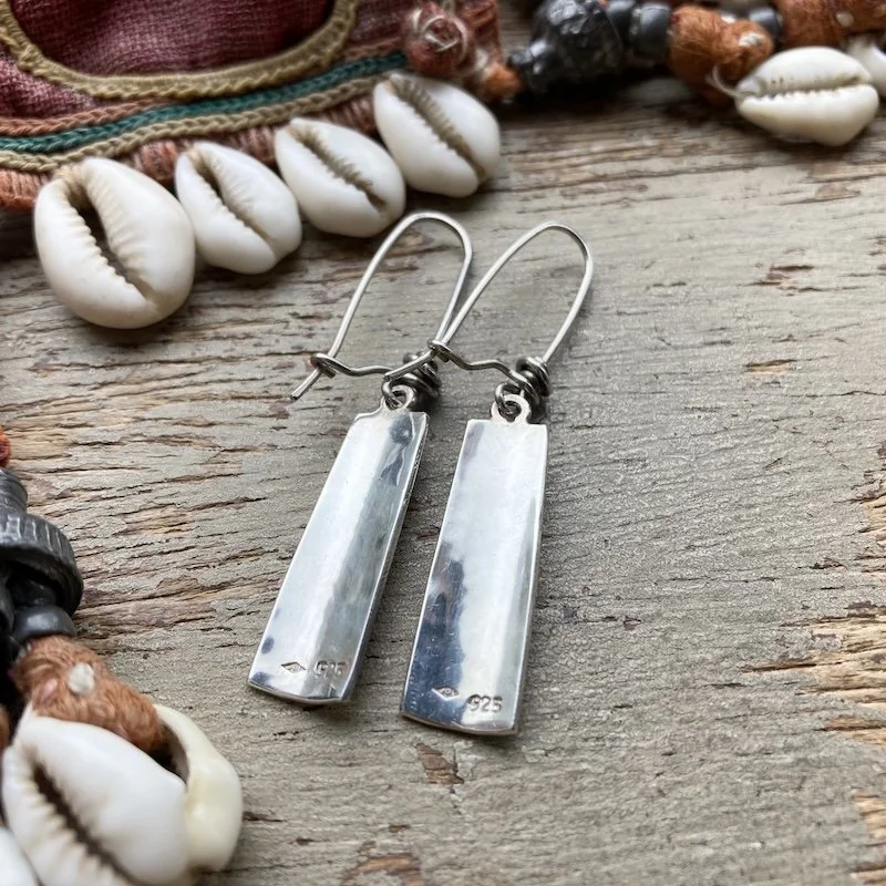 engraved solid silver dangly earrings 3.jpeg