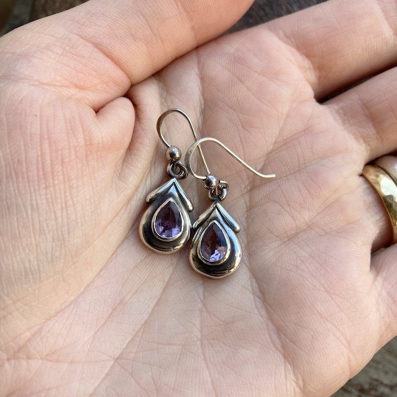 simple sterling silver amethyst earrings 4.jpeg