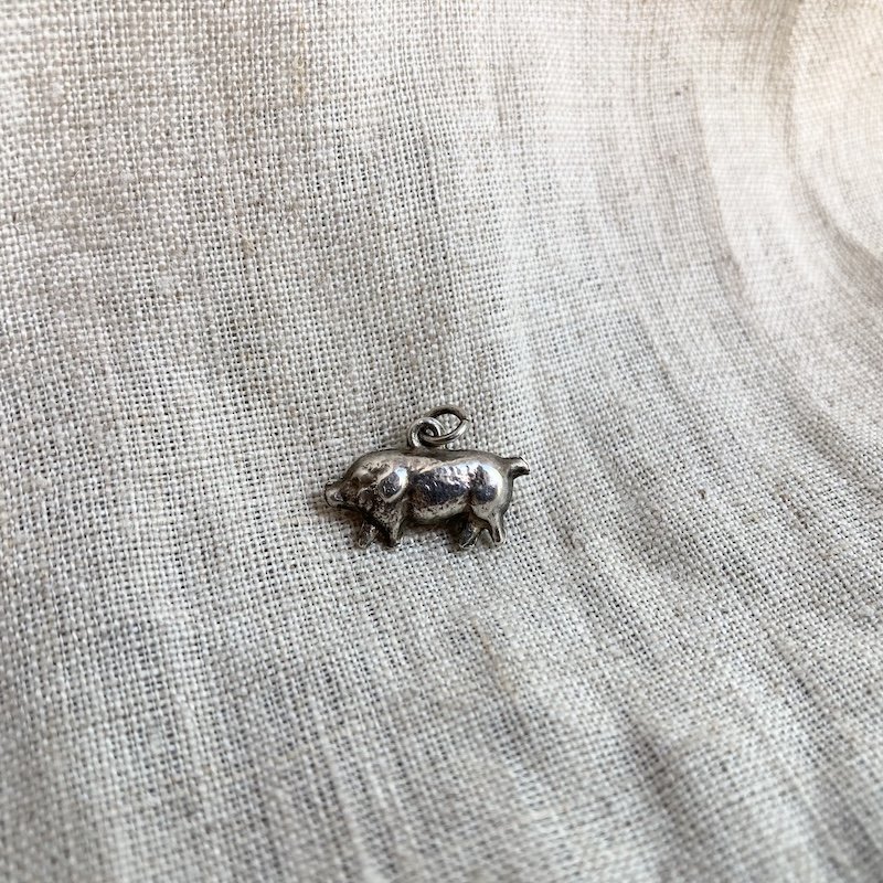 vintage sterling silver wild boar pendant 1.jpeg