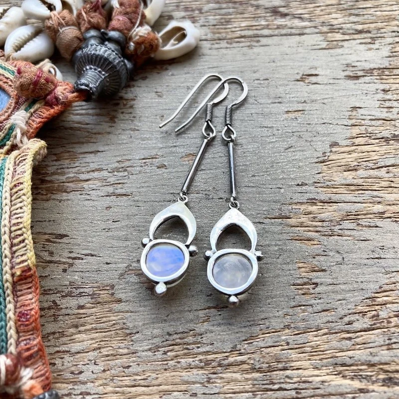 vintage sterling silver dangly rainbow moonstone earrings 3.jpeg