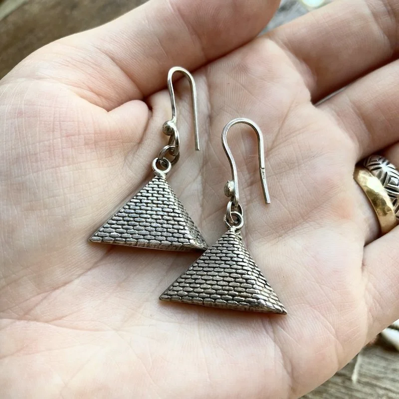 vintage 800 silver pyramid earrings 3.jpeg
