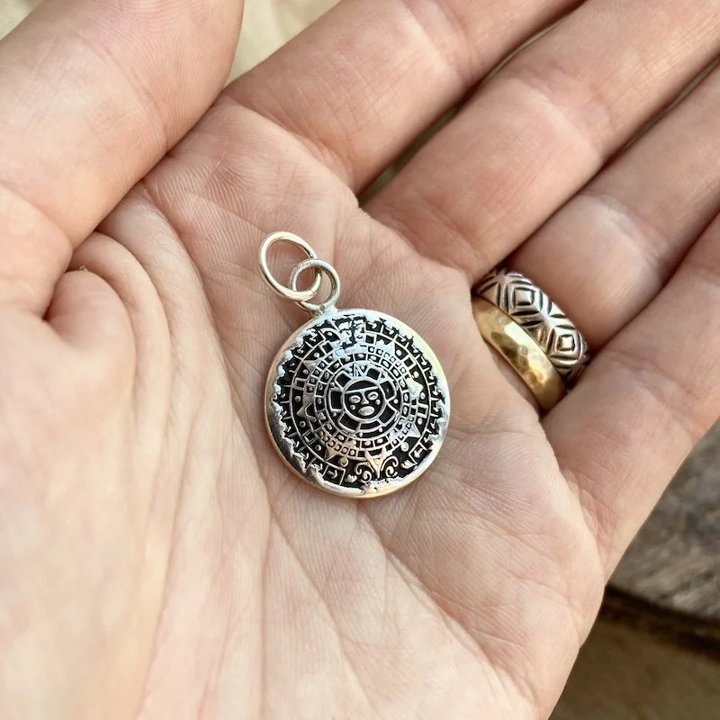 vintage sterling silver Mayan sun pendant 3.jpeg