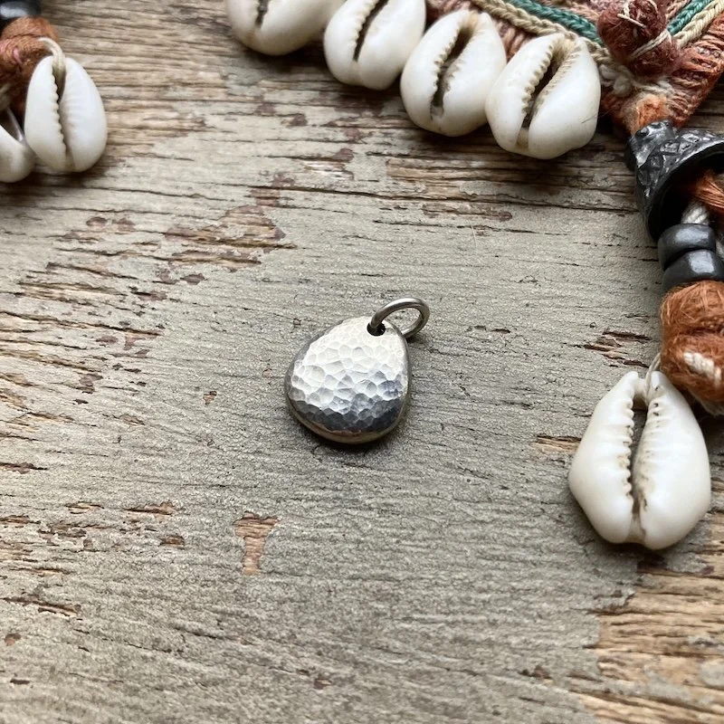 vintage sterling silver pebble pendant 3.jpeg