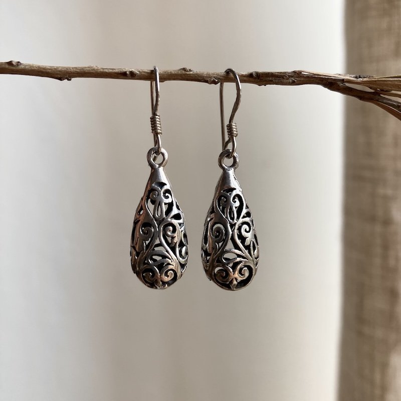 Pretty Vintage Sterling Silver Openwork Droplet Earrings