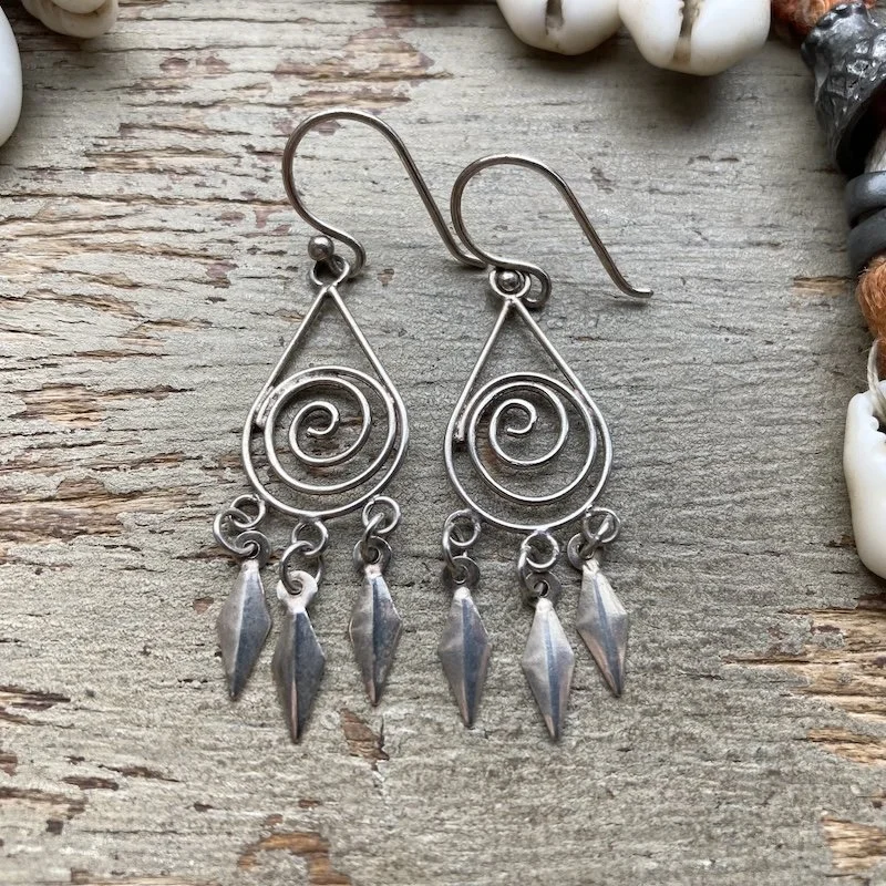vintage sterling silver spiral dangly earrings 1.jpeg