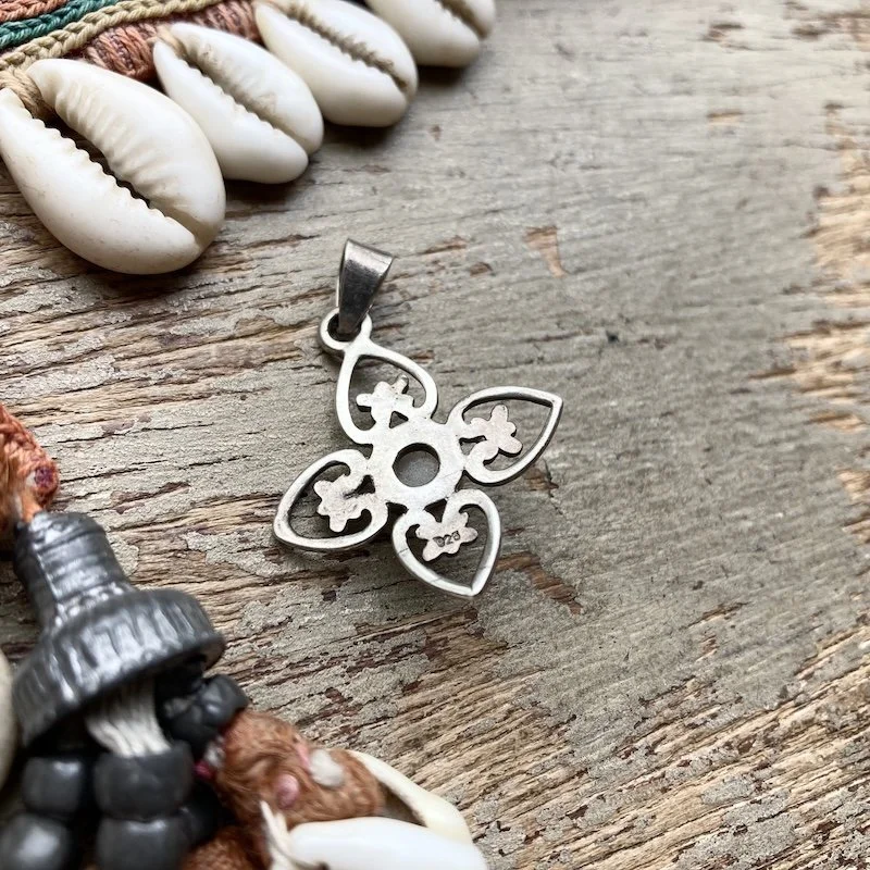 openwork sterling silver and moonstone pendant 3.jpeg